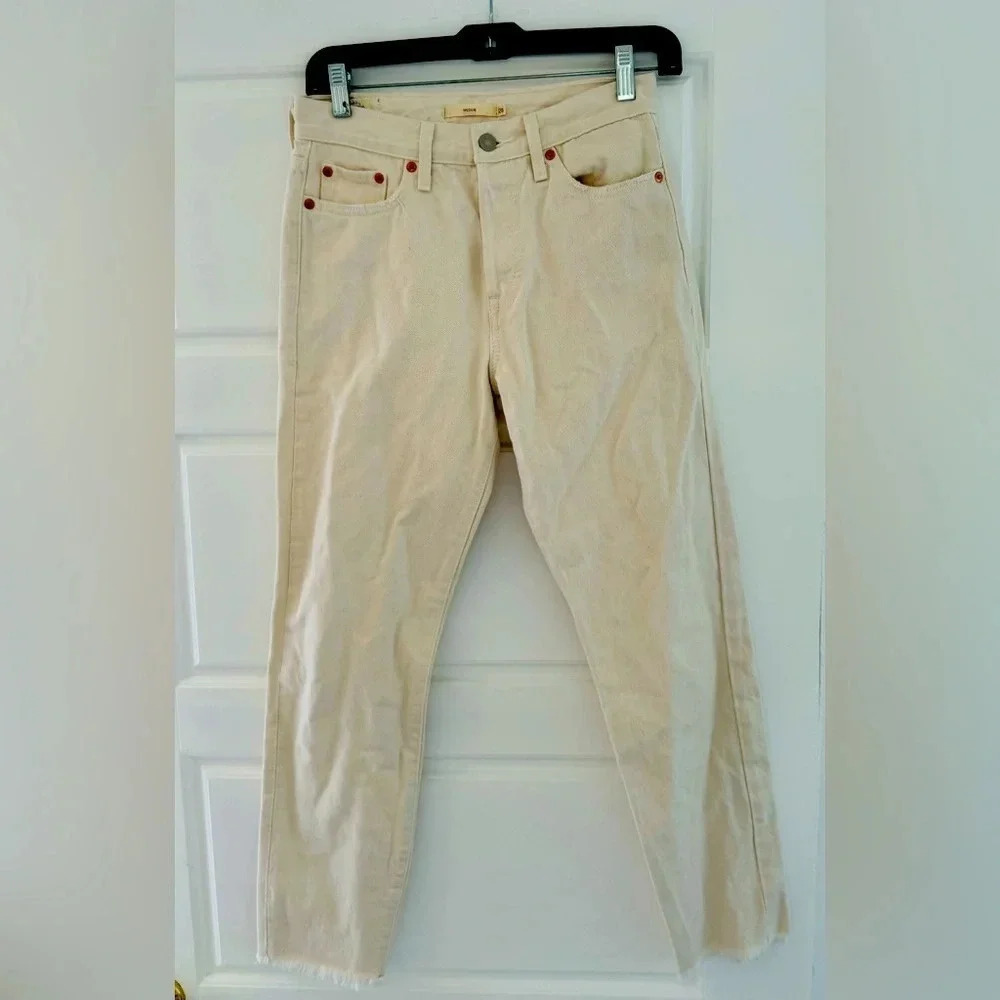 Levi's Wedgie Icon Fit Ecru ankle frayed straight skinny cotton street chic 26